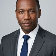 Result 7 for Classic Corporate Headshot AI Photo Editing Prompt